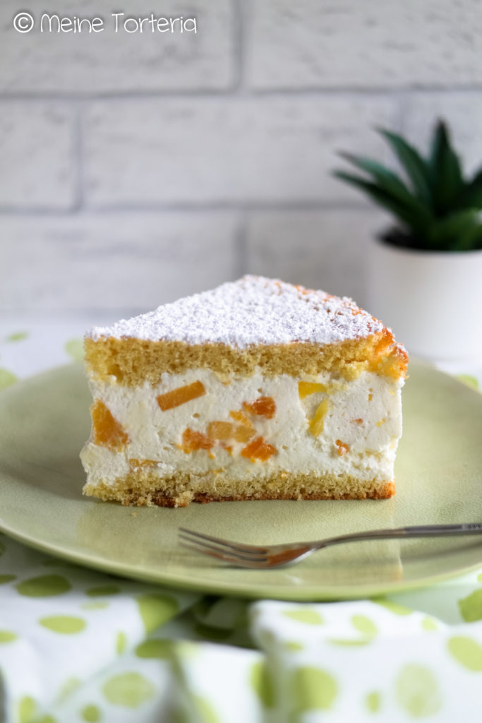 Käsesahnetorte mit Mango und Mandarine