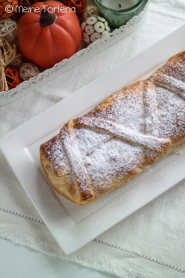 Schneller und einfacher Apfelstrudel mit Blätterteig - Meine Torteria