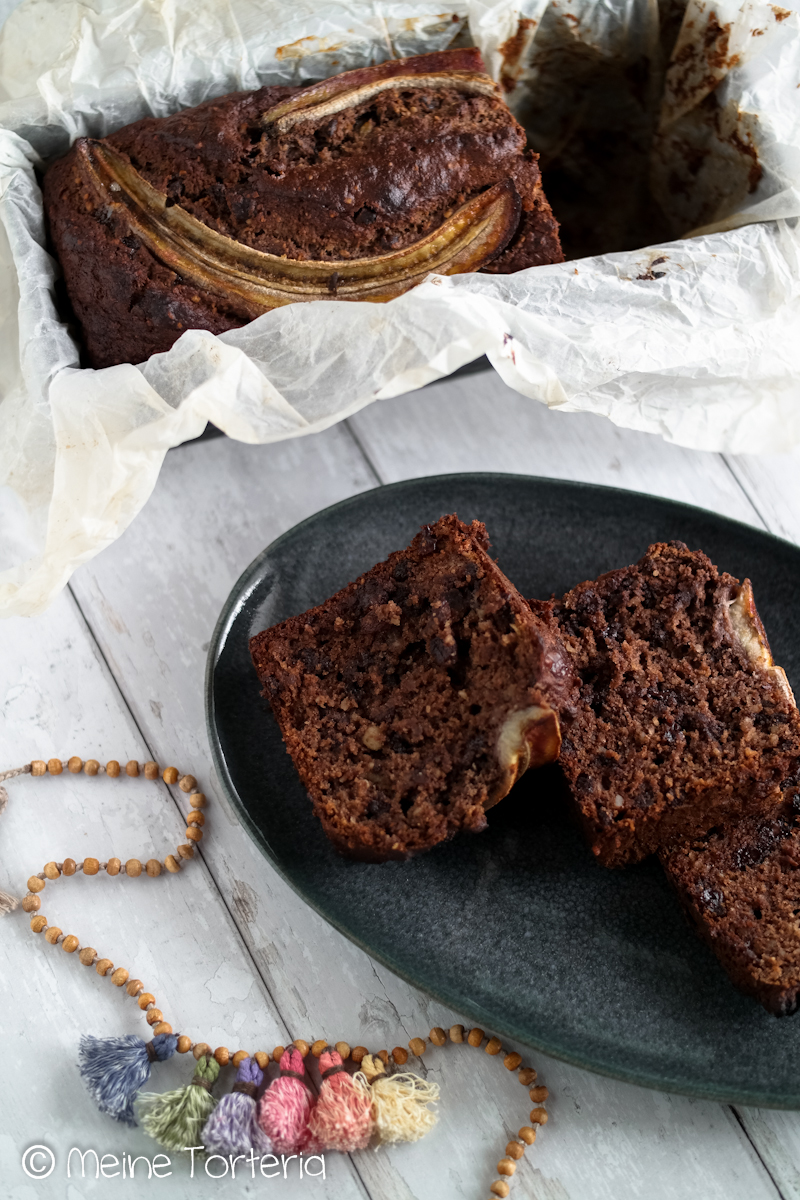 Schoko-Bananenbrot mit Nüssen und Rosinen - Meine Torteria