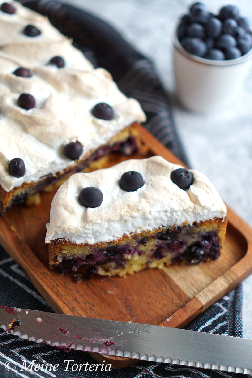 Blaubeerkuchen mit Baiser - Meine Torteria