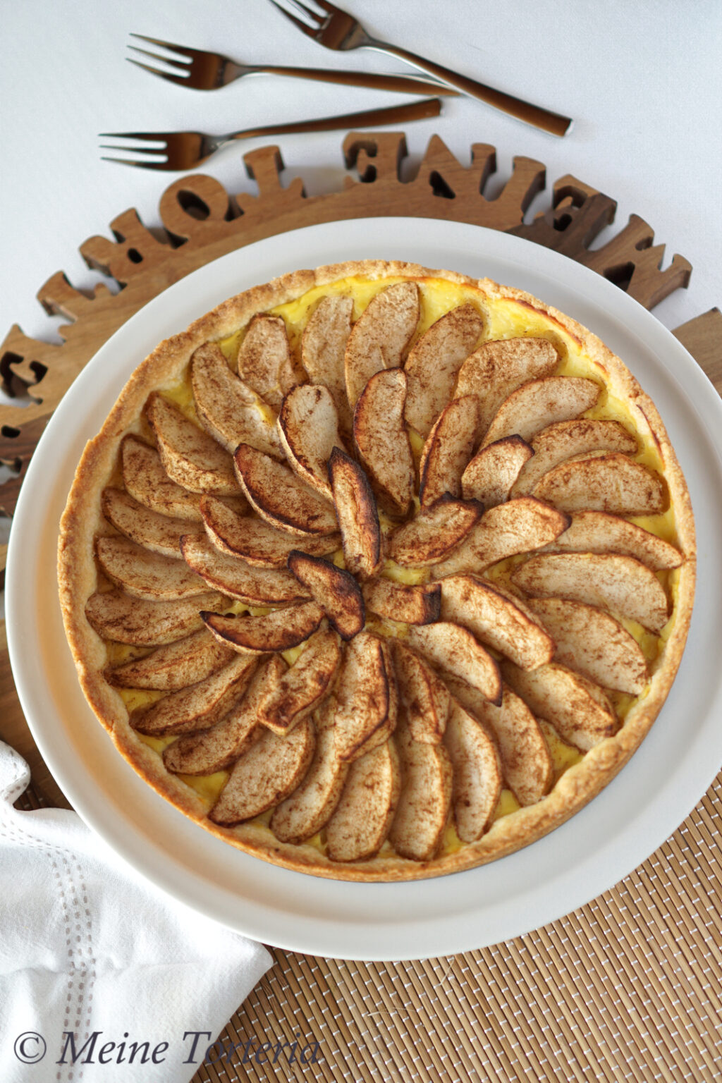 Apfeltarte mit Vanillecreme - Meine Torteria
