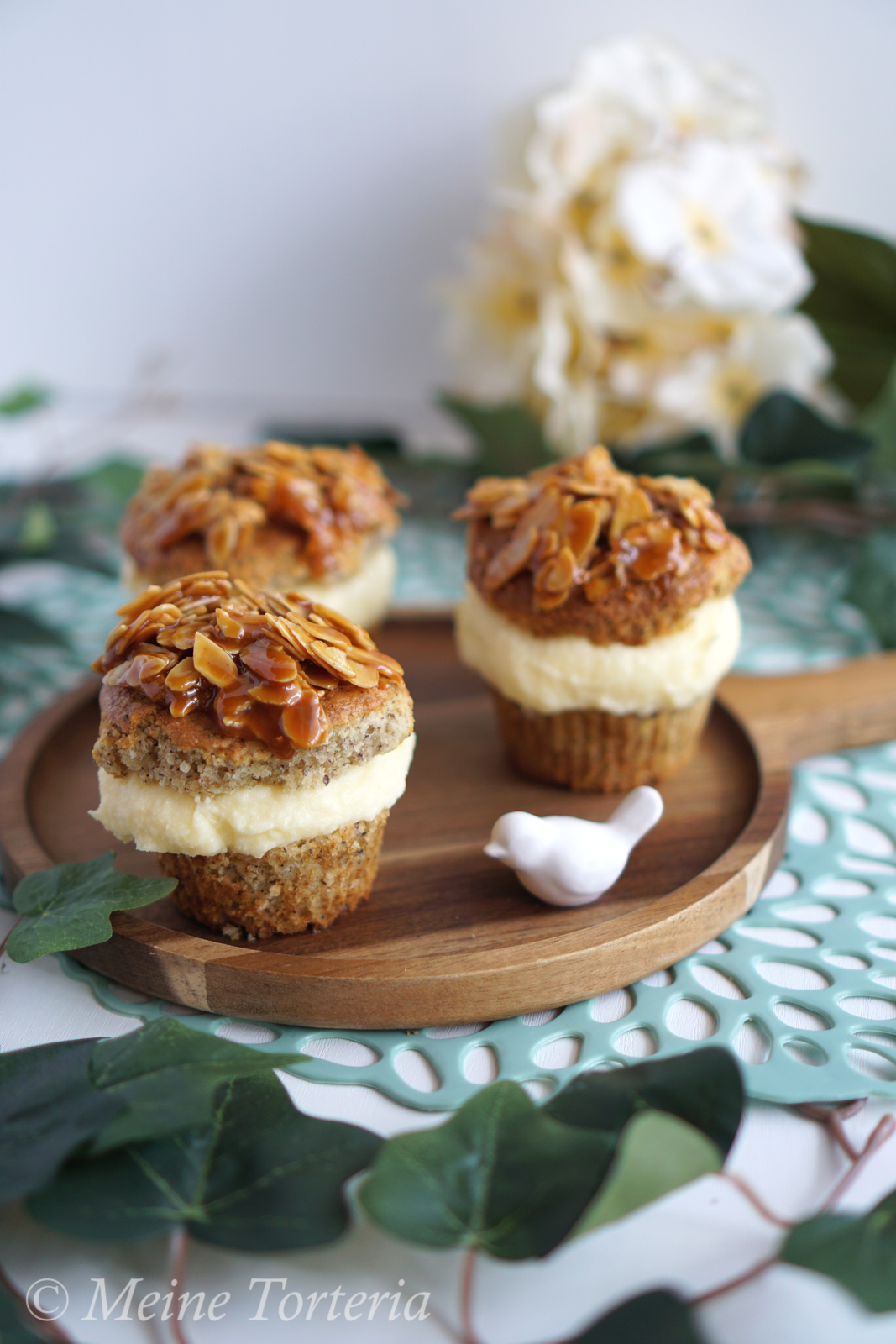 Bienenstich Cupcakes für #neuekuchenklassiker im Mai - Meine Torteria