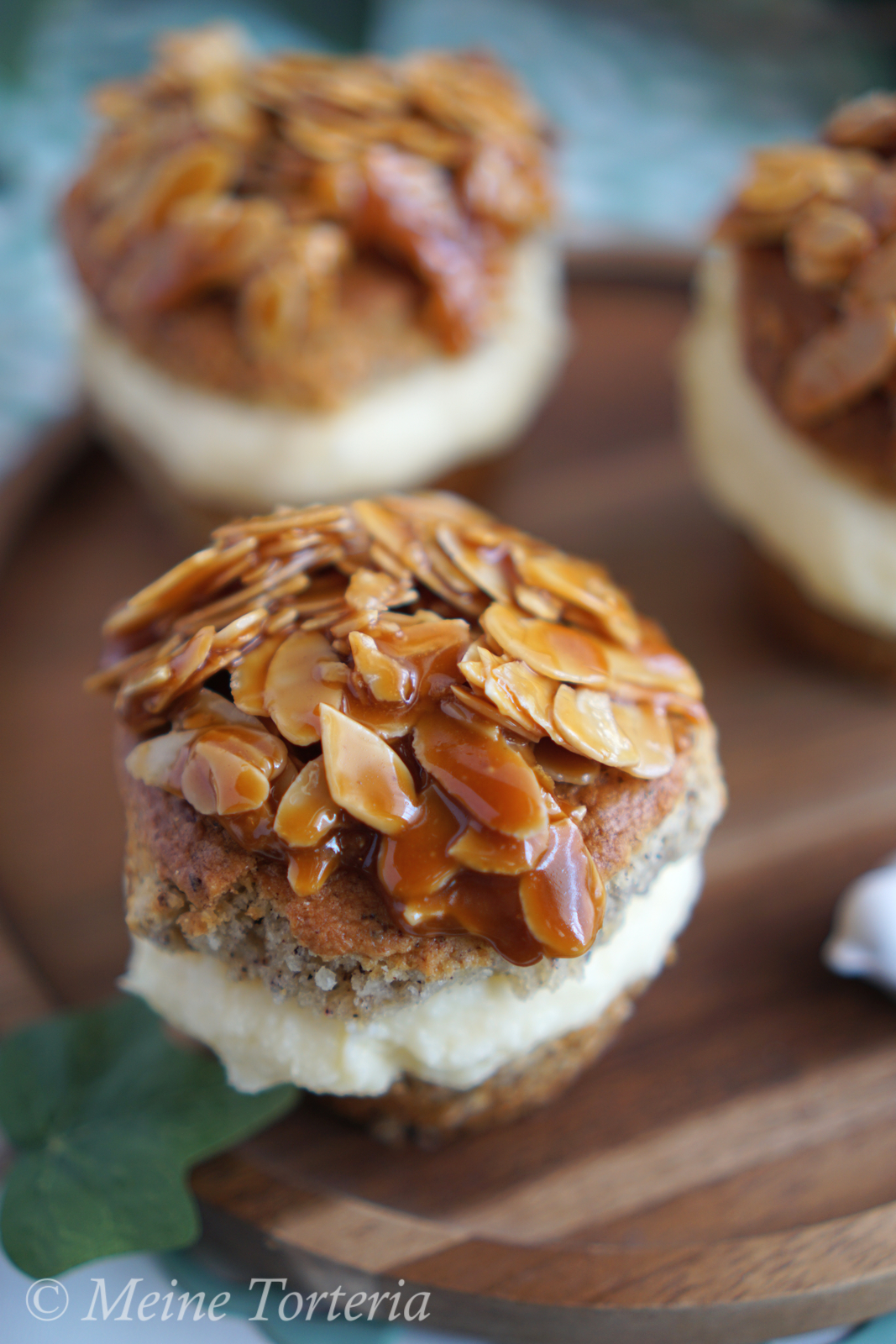 Bienenstich Cupcakes für #neuekuchenklassiker im Mai - Meine Torteria